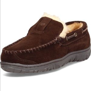 Clarks Men slippers indoor or outdoor size 11